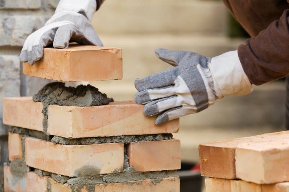 Professionnel pour la conception et la construction d’un mur de clôture - Manduel - L’AMI DE LA CONSTRUCTION